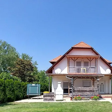 Ferienhaus Mit Pool Am Balaton Ufer * Balatonmáriafürdő