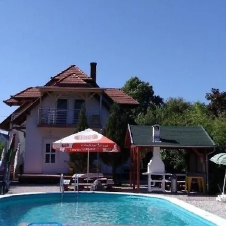 Ferienhaus Mit Pool Am Balaton Ufer * Balatonmáriafürdő