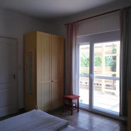 Ferienhaus Mit Pool Am Balaton Ufer 度假居